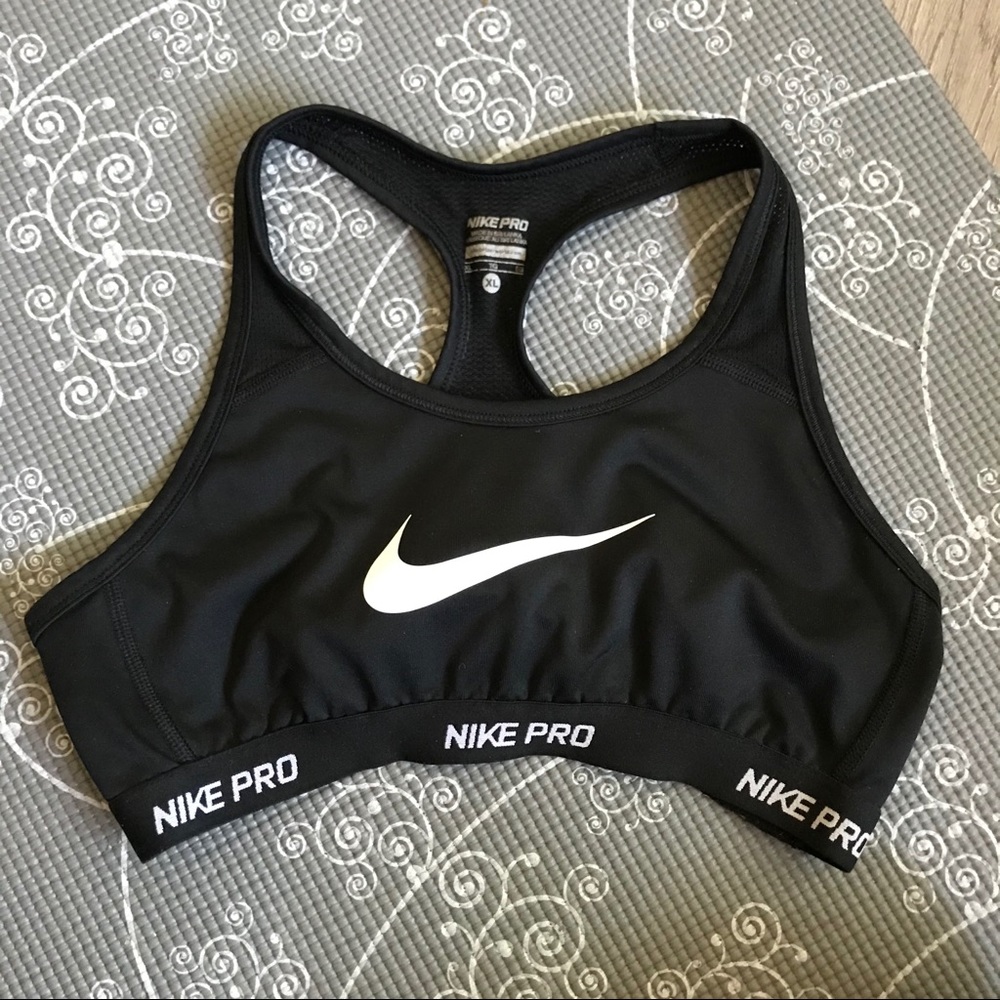 NIKE GIRLS (XL) SPORTS BRA